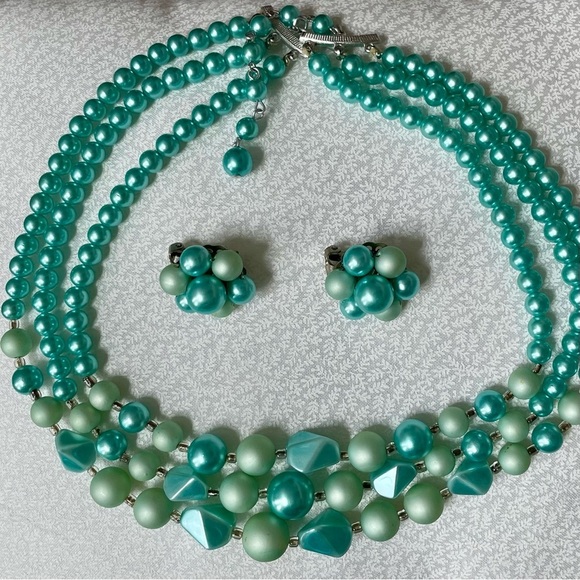 Mid Century 60's Aqua Blue Green Beaded Tri Strand Necklace Clip Earring Set - Picture 1 of 9